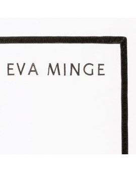 EVA MINGE Komplet pościeli EVA 09 z najwyższej jakości makosatyny bawełnianej z nadrukiem logo EVA MINGE  i elegancką lamówką