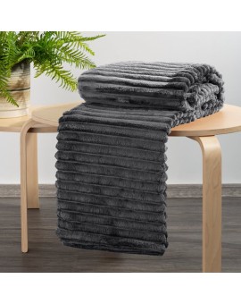 Koc flano 200x220 cm stalowy zdobiony wytłaczanym wzorem z efektem 3D SOFT Design 91