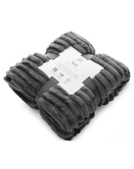 Koc flano 200x220 cm stalowy zdobiony wytłaczanym wzorem z efektem 3D SOFT Design 91 Eurofirany | Time- 2