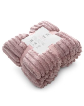 Koc flano 200x220 cm pudrowy róż zdobiony wytłaczanym wzorem z efektem 3D SOFT Design 91 Eurofirany | Time- 2