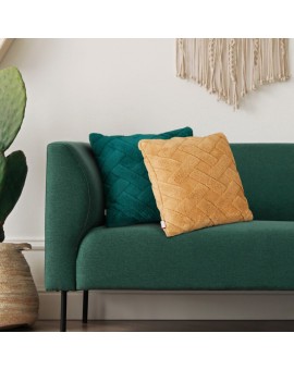 Poszewka CARO z miękkiego pluszu zdobiona wypukłym wzorem