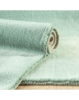 Dywanik dekoracyjny MARCELO  o strukturze miękkiego futerka