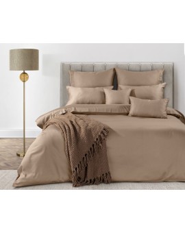 Pościel 140x200 cm z bawełny, makosatyny kolor jasnobrązowy z ozdobną kantą i haftem kolekcja MINGE ELEGANTE