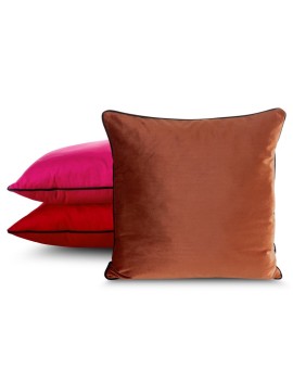 Poszewka na poduszkę 45x45 cm welwetowa, amarantowa o delikatnym połysku z ozdobną lamówką GAJA 2 Eurofirany | Time- 2