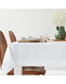 Obrus na stół 140x220 cm biały zdobiony kantą - LUCY