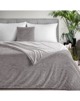 Koc 150x200 cm srebrny, z miękkiej tkaniny futerkowej z efektem 3D KATE