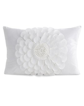 Poszewka na poduszkę 30 x 50 cm z welwetu kolor kremowy zdobiona trójwymiarowym motywem kwiatu FLORES 2