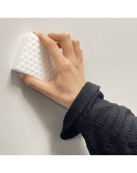 Magiczna gąbka z melaminy usuwa trudne plamy Kik Sp. z o. o. Sp. k. | Time- 2