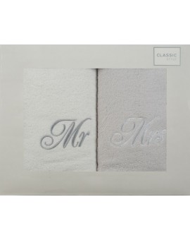 Komplet ręczników z haftem Mrs&Mr w kartonowym opakowaniu					 o gramaturze 400 gsm g/m2